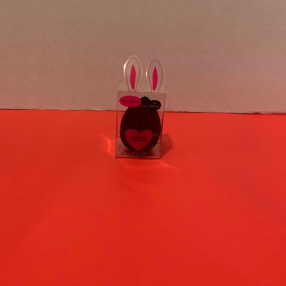 Rabbit Theme Make Up Sponge - Picture 4 of 10